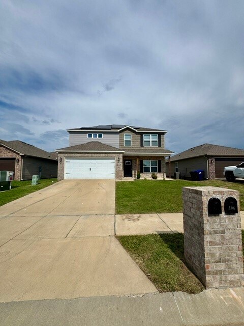Building Photo - 507 Ashwood St