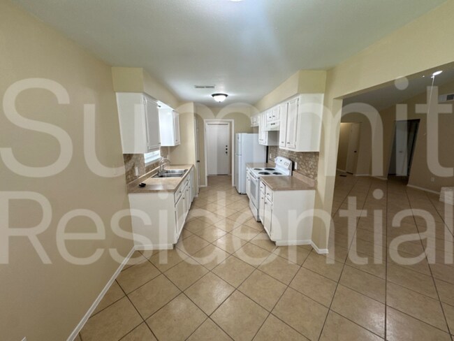 Foto del edificio - 7214 Foxbend Ln