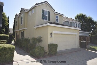 Building Photo - 268 Phoenix Cir