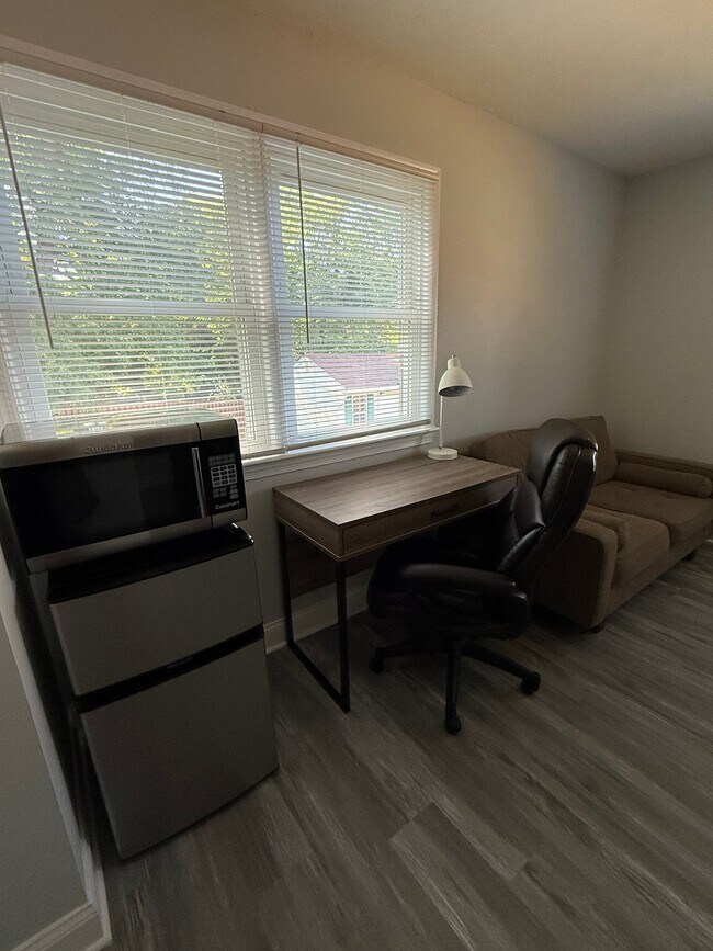 Foto del edificio - 5511 Henderson Way