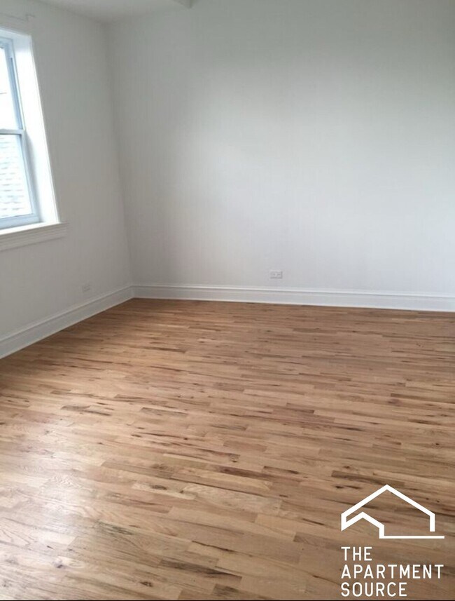 Building Photo - 1659 S Throop St