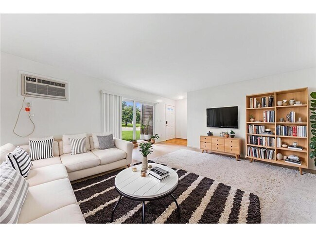 Foto del edificio - 4478 Cinnamon Ridge Trail