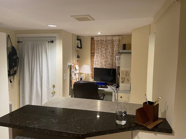 Foto del edificio - 8 Fulkerson St