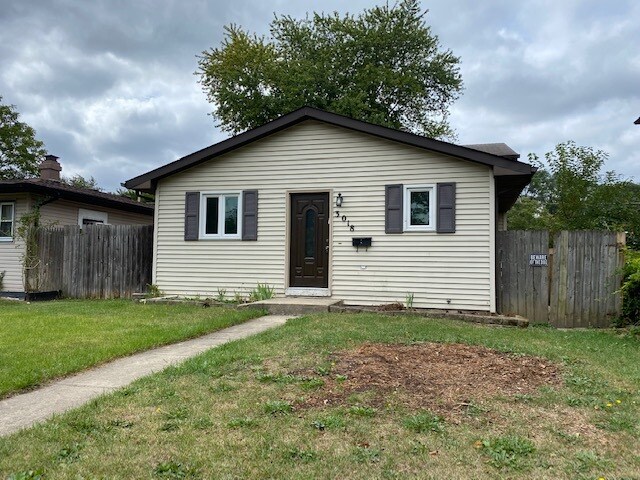 Primary Photo - 3018 Gilboa Ave