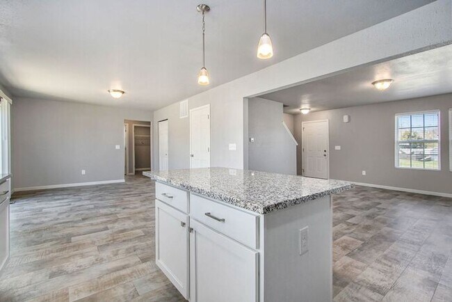 Building Photo - 7159 Montego Bay St