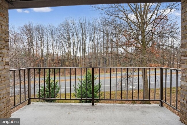 Building Photo - 2063 Royal Fern Ct