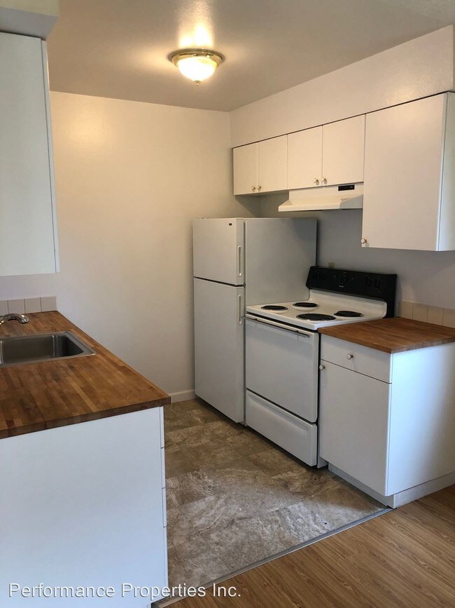 Foto del edificio - 3132-3212 SE 9th Ave