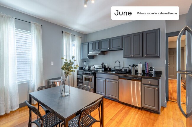Foto del edificio - Room in Shared 3 bed/1 bath home in Savin Hill