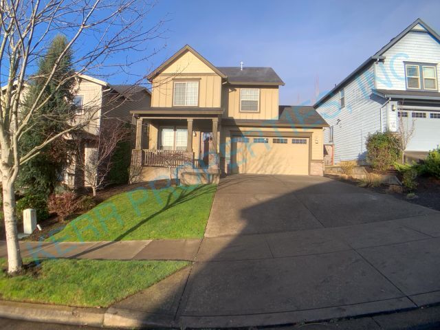 Foto principal - 4 Bd / 2.5 Bth - Gas Fireplace - Central A...