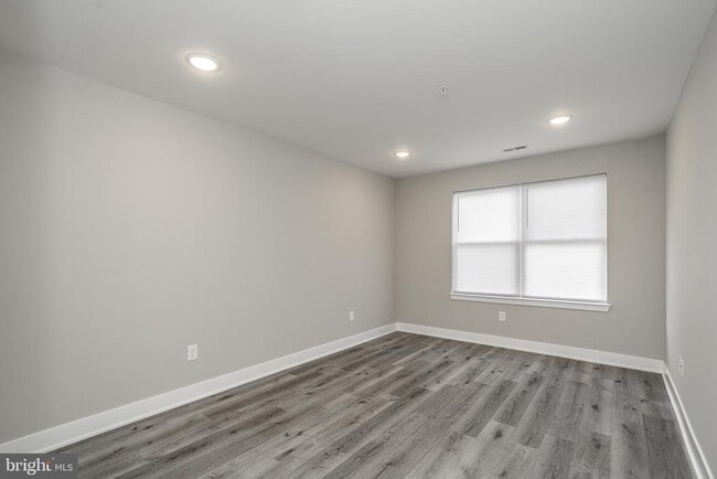 Building Photo - 616 Union St