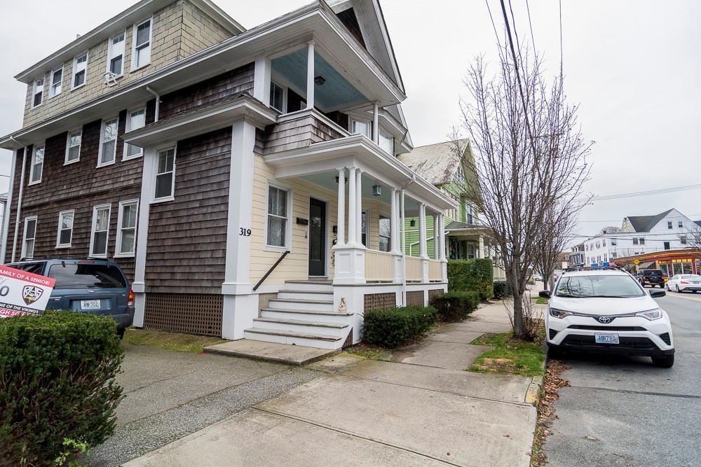 Primary Photo - 319 Broadway