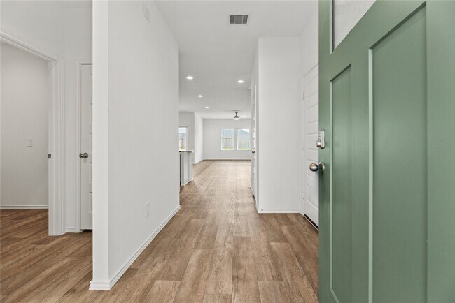 Building Photo - 2815 Magnolia Blossom Ln