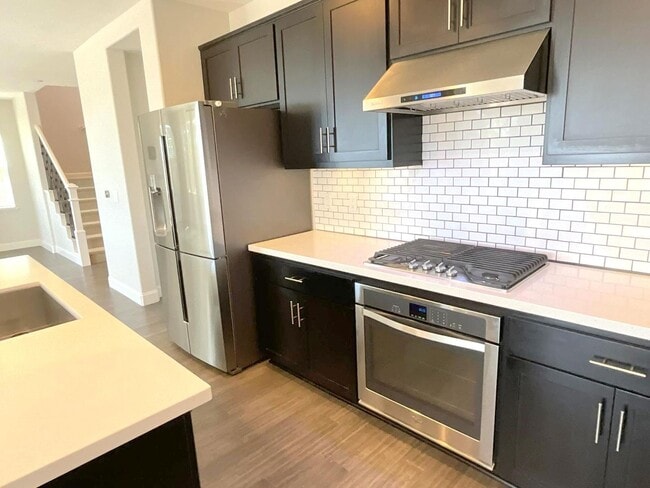 Foto del edificio - APPLICATION PENDING - Panoramic Views ! Mo...