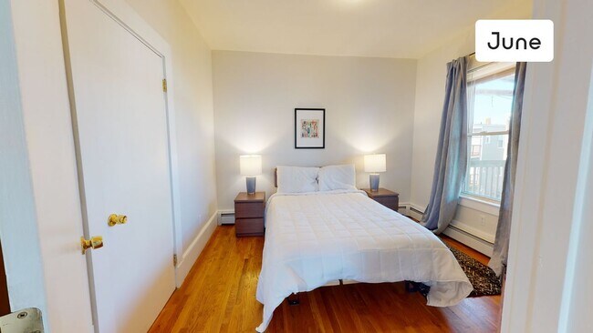 ROOM ONLY in 5-bed/1.0-bath Home photo'