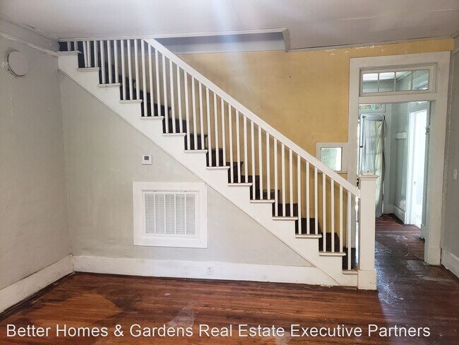 Building Photo - 2 br, 1 bath House - 2278 WHITE RD
