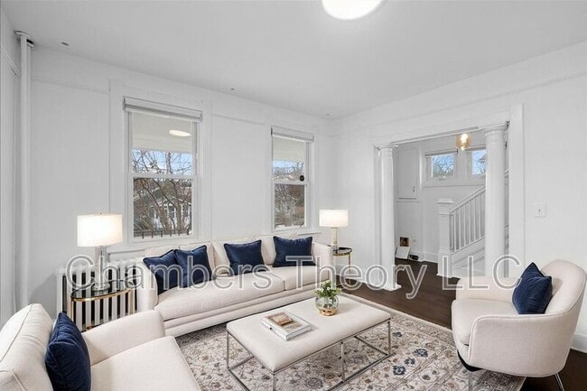 Building Photo - 4252 Clay St NE