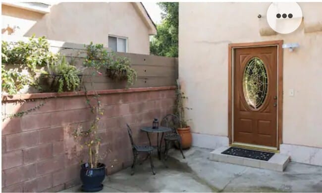 Entrance - 4630 Gainsborough Ave