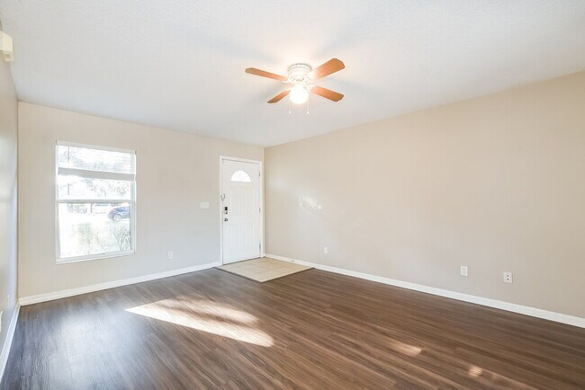 Foto del edificio - 5 Bay Ridge Loop