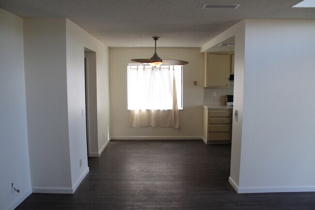 Building Photo - Gorgeous 3 bedroom 3 bath Home for Rent