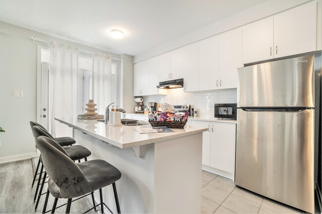Kitchen - 231 Billrian Cres
