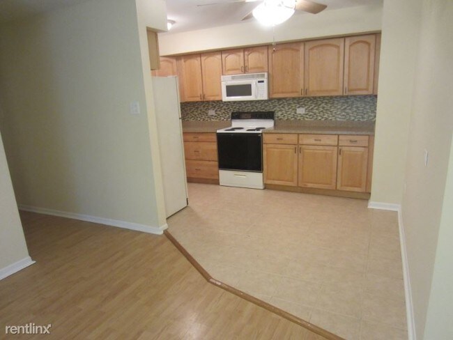 Foto del edificio - 5700 W 128th St