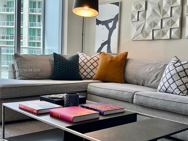 Photo - 1300 Brickell Bay Dr cu-2208 Apartment