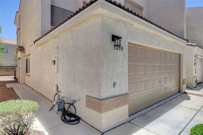 Foto del edificio - 3290 Dragon Fly St