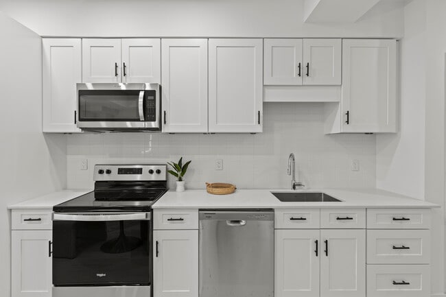 Building Photo - The Carlisle