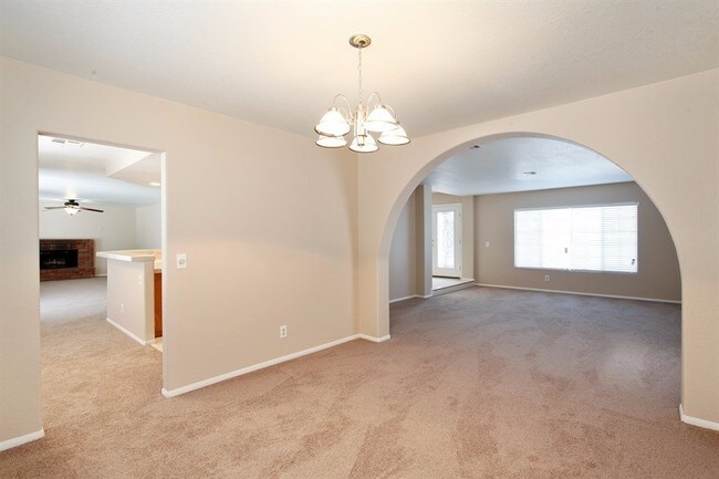 Building Photo - 1531 War Paint Dr