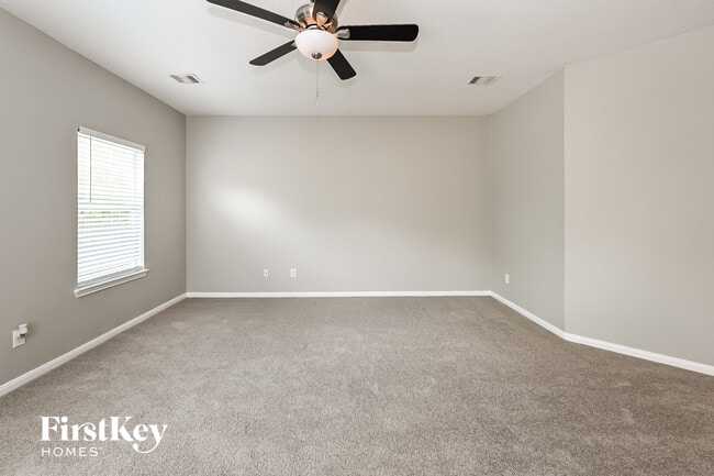 Building Photo - 6610 Albion Cresent Dr