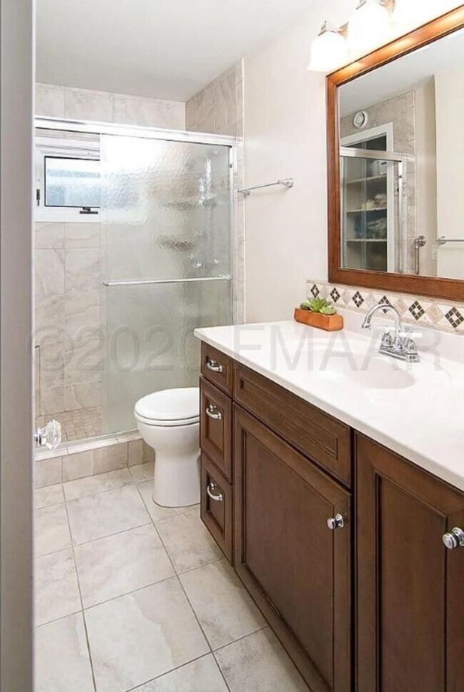 Building Photo - 3 bed in North Fargo!