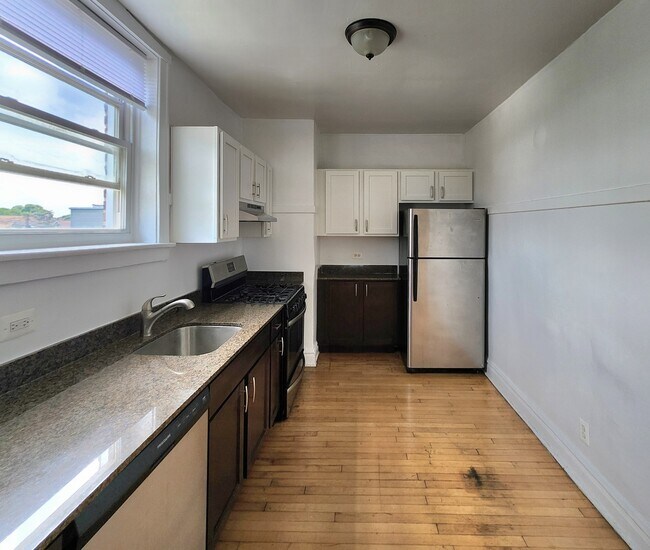 Foto del edificio - 2244 N Monticello Ave