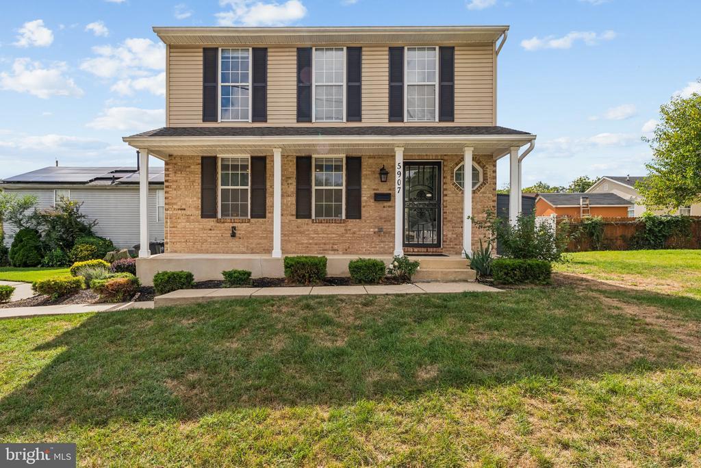 Foto principal - 5907 L St