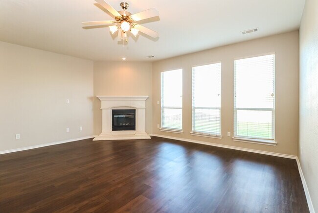 Foto del edificio - 7905 Raton Ridge Ln