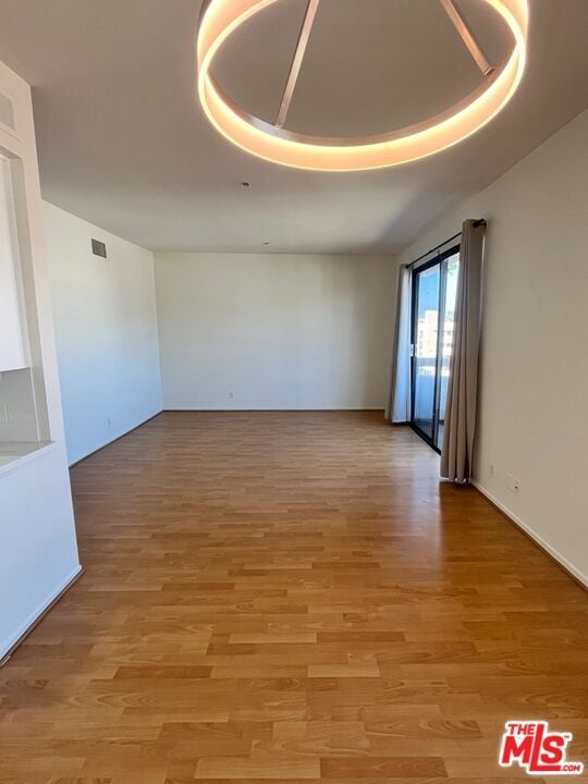 Building Photo - 533 S St Andrews Pl