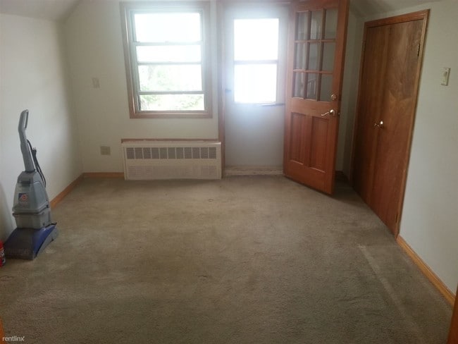 Building Photo - 107 Bay 32Nd St