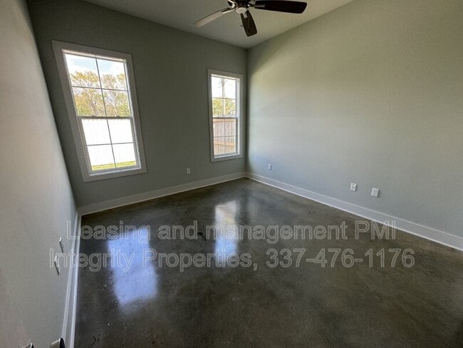 Building Photo - 106 Satsuma Dr