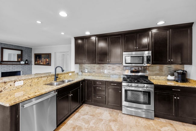 Foto del edificio - 104 Willow Bend Dr