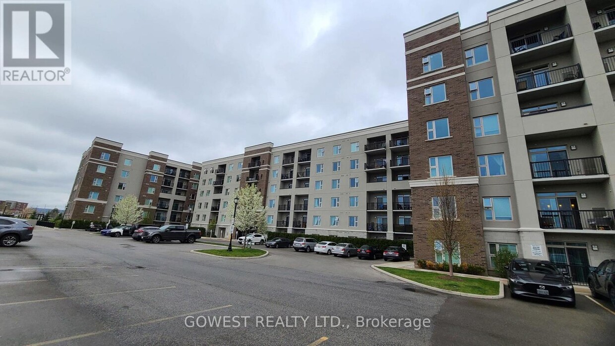 Photo principale - 610-610 Farmstead Dr