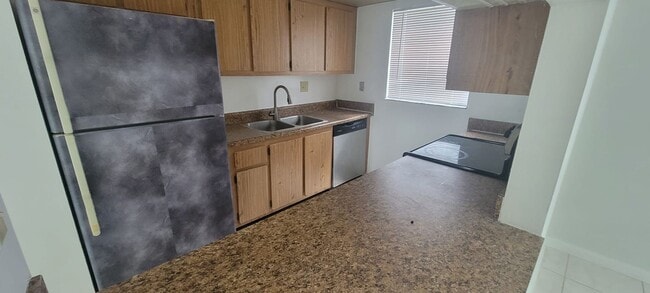 Building Photo - One bedroom unit near Palm Beach Outlets
