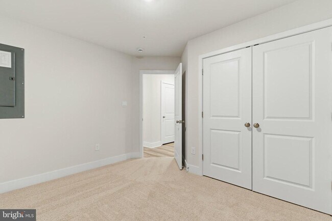 Building Photo - 5217 Manor Park Dr