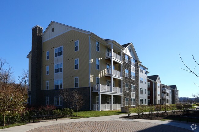 Edificio - Burgess Mill Station Apartments