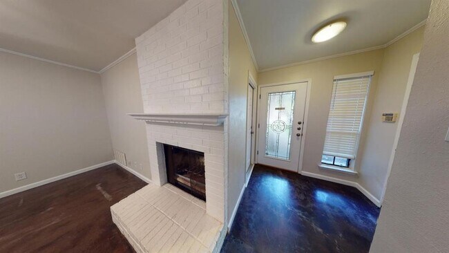 Building Photo - 8713 Clearbrook Trail