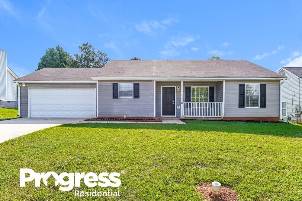 Foto principal - 242 Village Dr