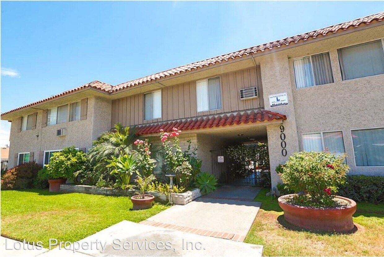 Foto principal - 9000 E Fairview Ave