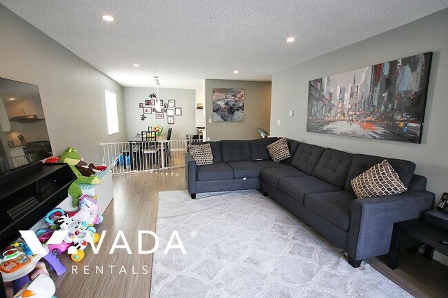 Building Photo - Parkwoods Fir 2 BR APT Rental 302-9644 134 St Surrey: VADA