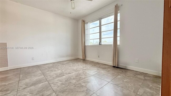 Foto del edificio - 22 SE 3rd Terrace