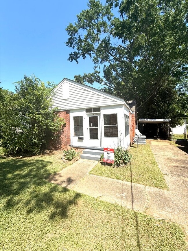Building Photo - 311 Bradley Dr