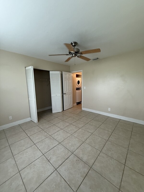 Building Photo - 3806 Guilford Rd