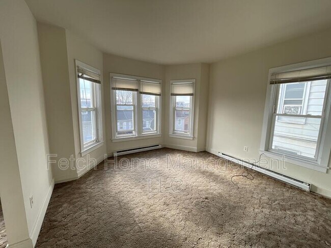 Building Photo - 137 S 2nd St